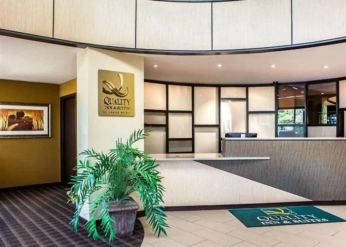 Quality & North Hotel 4*