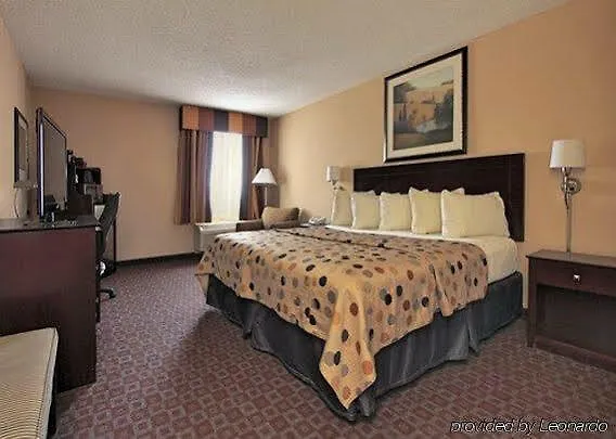 Quality & North Hotel Peoria